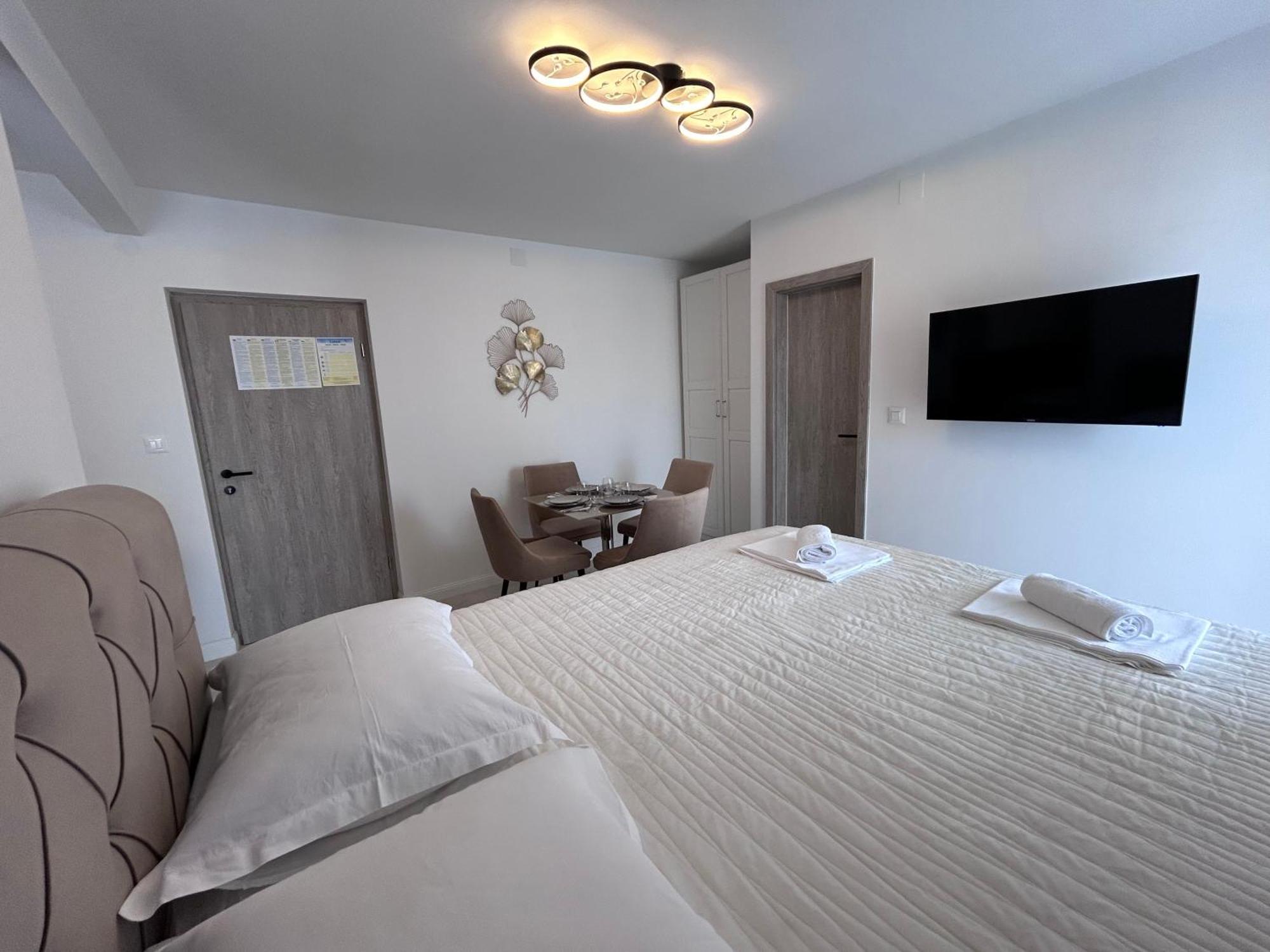 Apartmani Biokovo Макарська Екстер'єр фото